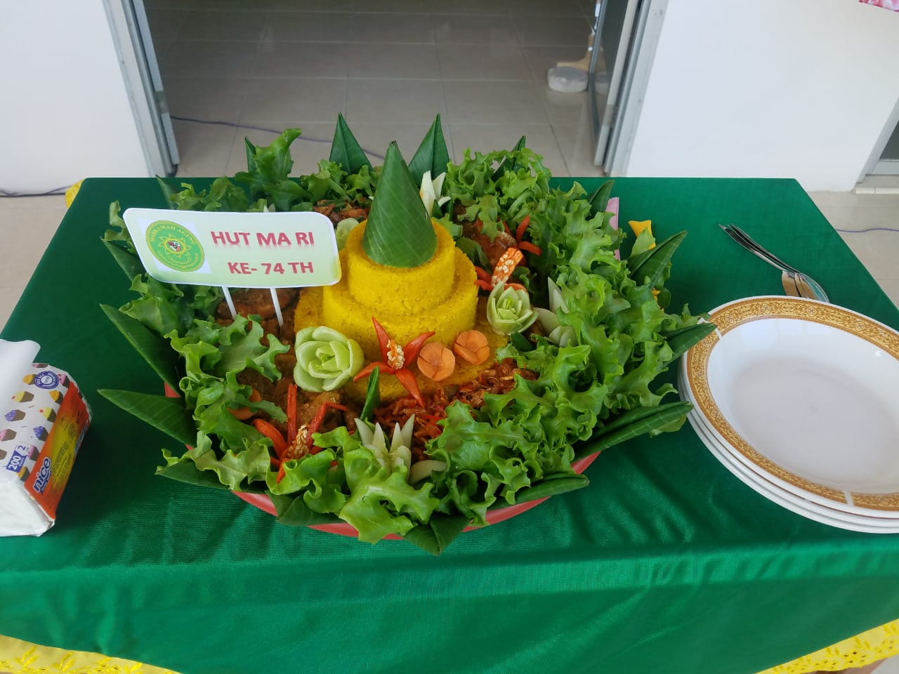 tumpeng